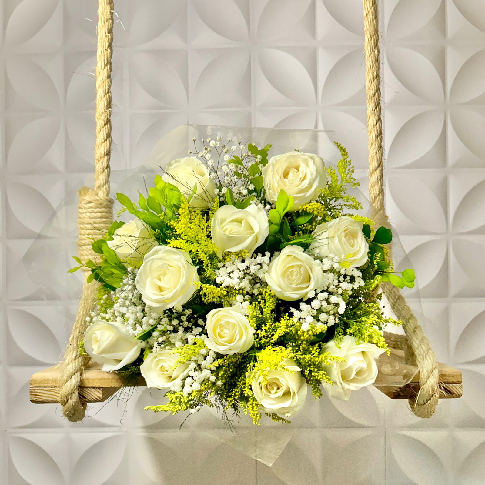 Buqu 12 Rosas Brancas 